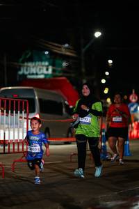 BIB: 3003, 3795, 3914
                            <button type="button" onclick="openModal(26236438)" class="btn btn-primary btn-sm float-right btn-popup" data-toggle="modal" data-target=".modal-high-quality">
                        <i class="fas fa-shopping-cart"></i> Add to Cart
                    </button>
                                            <button type="button" onclick="isThisMe(26236438, true)" class="btn btn-success btn-sm float-right btn-popup btn-isme hidden" data-toggle="tooltip" data-placement="bottom" title="นี่คือรูปของคุณใช่ไหม คลิกที่นี่เพื่อเอาเข้าอัลบั้ม">
                        <i class="fas fa-plus"></i> Add to album
                    </button>
                    <button type="button" onclick="isThisMe(26236438, false)" class="btn btn-warning btn-sm float-right btn-popup btn-isnotme hidden">
                        <i class="fas fa-ban"></i> Remove from album
                    </button>