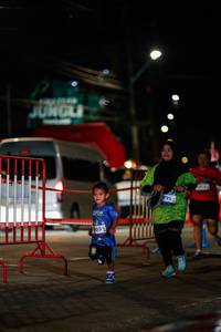 BIB: 203, 795
                            <button type="button" onclick="openModal(26236440)" class="btn btn-primary btn-sm float-right btn-popup" data-toggle="modal" data-target=".modal-high-quality">
                        <i class="fas fa-shopping-cart"></i> Add to Cart
                    </button>
                                            <button type="button" onclick="isThisMe(26236440, true)" class="btn btn-success btn-sm float-right btn-popup btn-isme hidden" data-toggle="tooltip" data-placement="bottom" title="นี่คือรูปของคุณใช่ไหม คลิกที่นี่เพื่อเอาเข้าอัลบั้ม">
                        <i class="fas fa-plus"></i> Add to album
                    </button>
                    <button type="button" onclick="isThisMe(26236440, false)" class="btn btn-warning btn-sm float-right btn-popup btn-isnotme hidden">
                        <i class="fas fa-ban"></i> Remove from album
                    </button>