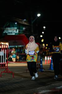 BIB: 4830
                            <button type="button" onclick="openModal(26236525)" class="btn btn-primary btn-sm float-right btn-popup" data-toggle="modal" data-target=".modal-high-quality">
                        <i class="fas fa-shopping-cart"></i> Add to Cart
                    </button>
                                            <button type="button" onclick="isThisMe(26236525, true)" class="btn btn-success btn-sm float-right btn-popup btn-isme hidden" data-toggle="tooltip" data-placement="bottom" title="นี่คือรูปของคุณใช่ไหม คลิกที่นี่เพื่อเอาเข้าอัลบั้ม">
                        <i class="fas fa-plus"></i> Add to album
                    </button>
                    <button type="button" onclick="isThisMe(26236525, false)" class="btn btn-warning btn-sm float-right btn-popup btn-isnotme hidden">
                        <i class="fas fa-ban"></i> Remove from album
                    </button>