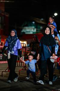 BIB: 600
                            <button type="button" onclick="openModal(26236661)" class="btn btn-primary btn-sm float-right btn-popup" data-toggle="modal" data-target=".modal-high-quality">
                        <i class="fas fa-shopping-cart"></i> Add to Cart
                    </button>
                                            <button type="button" onclick="isThisMe(26236661, true)" class="btn btn-success btn-sm float-right btn-popup btn-isme hidden" data-toggle="tooltip" data-placement="bottom" title="นี่คือรูปของคุณใช่ไหม คลิกที่นี่เพื่อเอาเข้าอัลบั้ม">
                        <i class="fas fa-plus"></i> Add to album
                    </button>
                    <button type="button" onclick="isThisMe(26236661, false)" class="btn btn-warning btn-sm float-right btn-popup btn-isnotme hidden">
                        <i class="fas fa-ban"></i> Remove from album
                    </button>