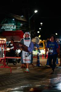 BIB: 1342, 3467
                            <button type="button" onclick="openModal(26236145)" class="btn btn-primary btn-sm float-right btn-popup" data-toggle="modal" data-target=".modal-high-quality">
                        <i class="fas fa-shopping-cart"></i> Add to Cart
                    </button>
                                            <button type="button" onclick="isThisMe(26236145, true)" class="btn btn-success btn-sm float-right btn-popup btn-isme hidden" data-toggle="tooltip" data-placement="bottom" title="นี่คือรูปของคุณใช่ไหม คลิกที่นี่เพื่อเอาเข้าอัลบั้ม">
                        <i class="fas fa-plus"></i> Add to album
                    </button>
                    <button type="button" onclick="isThisMe(26236145, false)" class="btn btn-warning btn-sm float-right btn-popup btn-isnotme hidden">
                        <i class="fas fa-ban"></i> Remove from album
                    </button>