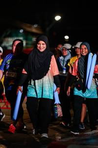 BIB: 4272
                            <button type="button" onclick="openModal(26236115)" class="btn btn-primary btn-sm float-right btn-popup" data-toggle="modal" data-target=".modal-high-quality">
                        <i class="fas fa-shopping-cart"></i> Add to Cart
                    </button>
                                            <button type="button" onclick="isThisMe(26236115, true)" class="btn btn-success btn-sm float-right btn-popup btn-isme hidden" data-toggle="tooltip" data-placement="bottom" title="นี่คือรูปของคุณใช่ไหม คลิกที่นี่เพื่อเอาเข้าอัลบั้ม">
                        <i class="fas fa-plus"></i> Add to album
                    </button>
                    <button type="button" onclick="isThisMe(26236115, false)" class="btn btn-warning btn-sm float-right btn-popup btn-isnotme hidden">
                        <i class="fas fa-ban"></i> Remove from album
                    </button>