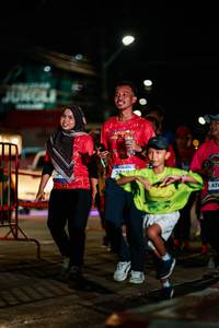 BIB: 470
                            <button type="button" onclick="openModal(26236105)" class="btn btn-primary btn-sm float-right btn-popup" data-toggle="modal" data-target=".modal-high-quality">
                        <i class="fas fa-shopping-cart"></i> Add to Cart
                    </button>
                                            <button type="button" onclick="isThisMe(26236105, true)" class="btn btn-success btn-sm float-right btn-popup btn-isme hidden" data-toggle="tooltip" data-placement="bottom" title="นี่คือรูปของคุณใช่ไหม คลิกที่นี่เพื่อเอาเข้าอัลบั้ม">
                        <i class="fas fa-plus"></i> Add to album
                    </button>
                    <button type="button" onclick="isThisMe(26236105, false)" class="btn btn-warning btn-sm float-right btn-popup btn-isnotme hidden">
                        <i class="fas fa-ban"></i> Remove from album
                    </button>