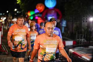 BIB: 15212, 15211
                            <button type="button" onclick="openModal(28186639)" class="btn btn-primary btn-sm float-right btn-popup" data-toggle="modal" data-target=".modal-high-quality">
                        <i class="fas fa-shopping-cart"></i> Add to Cart
                    </button>
                                            <button type="button" onclick="isThisMe(28186639, true)" class="btn btn-success btn-sm float-right btn-popup btn-isme hidden" data-toggle="tooltip" data-placement="bottom" title="นี่คือรูปของคุณใช่ไหม คลิกที่นี่เพื่อเอาเข้าอัลบั้ม">
                        <i class="fas fa-plus"></i> Add to album
                    </button>
                    <button type="button" onclick="isThisMe(28186639, false)" class="btn btn-warning btn-sm float-right btn-popup btn-isnotme hidden">
                        <i class="fas fa-ban"></i> Remove from album
                    </button>