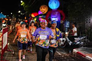 BIB: 130921, 14088, 13762
                            <button type="button" onclick="openModal(28186427)" class="btn btn-primary btn-sm float-right btn-popup" data-toggle="modal" data-target=".modal-high-quality">
                        <i class="fas fa-shopping-cart"></i> Add to Cart
                    </button>
                                            <button type="button" onclick="isThisMe(28186427, true)" class="btn btn-success btn-sm float-right btn-popup btn-isme hidden" data-toggle="tooltip" data-placement="bottom" title="นี่คือรูปของคุณใช่ไหม คลิกที่นี่เพื่อเอาเข้าอัลบั้ม">
                        <i class="fas fa-plus"></i> Add to album
                    </button>
                    <button type="button" onclick="isThisMe(28186427, false)" class="btn btn-warning btn-sm float-right btn-popup btn-isnotme hidden">
                        <i class="fas fa-ban"></i> Remove from album
                    </button>