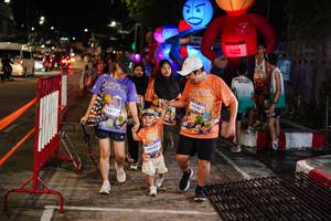 BIB: 43211, 14102, 14300
                            <button type="button" onclick="openModal(28186910)" class="btn btn-primary btn-sm float-right btn-popup" data-toggle="modal" data-target=".modal-high-quality">
                        <i class="fas fa-shopping-cart"></i> Add to Cart
                    </button>
                                            <button type="button" onclick="isThisMe(28186910, true)" class="btn btn-success btn-sm float-right btn-popup btn-isme hidden" data-toggle="tooltip" data-placement="bottom" title="นี่คือรูปของคุณใช่ไหม คลิกที่นี่เพื่อเอาเข้าอัลบั้ม">
                        <i class="fas fa-plus"></i> Add to album
                    </button>
                    <button type="button" onclick="isThisMe(28186910, false)" class="btn btn-warning btn-sm float-right btn-popup btn-isnotme hidden">
                        <i class="fas fa-ban"></i> Remove from album
                    </button>