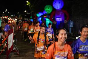 BIB: 15225
                            <button type="button" onclick="openModal(28186272)" class="btn btn-primary btn-sm float-right btn-popup" data-toggle="modal" data-target=".modal-high-quality">
                        <i class="fas fa-shopping-cart"></i> Add to Cart
                    </button>
                                            <button type="button" onclick="isThisMe(28186272, true)" class="btn btn-success btn-sm float-right btn-popup btn-isme hidden" data-toggle="tooltip" data-placement="bottom" title="นี่คือรูปของคุณใช่ไหม คลิกที่นี่เพื่อเอาเข้าอัลบั้ม">
                        <i class="fas fa-plus"></i> Add to album
                    </button>
                    <button type="button" onclick="isThisMe(28186272, false)" class="btn btn-warning btn-sm float-right btn-popup btn-isnotme hidden">
                        <i class="fas fa-ban"></i> Remove from album
                    </button>