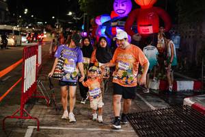 BIB: 13211, 14102, 14300
                            <button type="button" onclick="openModal(28186908)" class="btn btn-primary btn-sm float-right btn-popup" data-toggle="modal" data-target=".modal-high-quality">
                        <i class="fas fa-shopping-cart"></i> Add to Cart
                    </button>
                                            <button type="button" onclick="isThisMe(28186908, true)" class="btn btn-success btn-sm float-right btn-popup btn-isme hidden" data-toggle="tooltip" data-placement="bottom" title="นี่คือรูปของคุณใช่ไหม คลิกที่นี่เพื่อเอาเข้าอัลบั้ม">
                        <i class="fas fa-plus"></i> Add to album
                    </button>
                    <button type="button" onclick="isThisMe(28186908, false)" class="btn btn-warning btn-sm float-right btn-popup btn-isnotme hidden">
                        <i class="fas fa-ban"></i> Remove from album
                    </button>