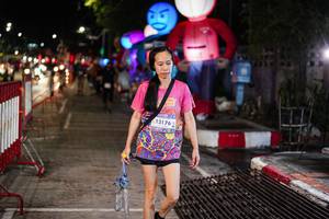 BIB: 13176
                            <button type="button" onclick="openModal(28187399)" class="btn btn-primary btn-sm float-right btn-popup" data-toggle="modal" data-target=".modal-high-quality">
                        <i class="fas fa-shopping-cart"></i> Add to Cart
                    </button>
                                            <button type="button" onclick="isThisMe(28187399, true)" class="btn btn-success btn-sm float-right btn-popup btn-isme hidden" data-toggle="tooltip" data-placement="bottom" title="นี่คือรูปของคุณใช่ไหม คลิกที่นี่เพื่อเอาเข้าอัลบั้ม">
                        <i class="fas fa-plus"></i> Add to album
                    </button>
                    <button type="button" onclick="isThisMe(28187399, false)" class="btn btn-warning btn-sm float-right btn-popup btn-isnotme hidden">
                        <i class="fas fa-ban"></i> Remove from album
                    </button>