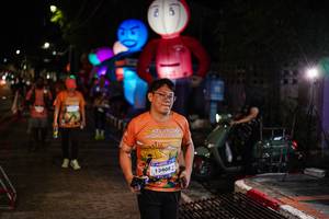 BIB: 13408
                            <button type="button" onclick="openModal(28186295)" class="btn btn-primary btn-sm float-right btn-popup" data-toggle="modal" data-target=".modal-high-quality">
                        <i class="fas fa-shopping-cart"></i> Add to Cart
                    </button>
                                            <button type="button" onclick="isThisMe(28186295, true)" class="btn btn-success btn-sm float-right btn-popup btn-isme hidden" data-toggle="tooltip" data-placement="bottom" title="นี่คือรูปของคุณใช่ไหม คลิกที่นี่เพื่อเอาเข้าอัลบั้ม">
                        <i class="fas fa-plus"></i> Add to album
                    </button>
                    <button type="button" onclick="isThisMe(28186295, false)" class="btn btn-warning btn-sm float-right btn-popup btn-isnotme hidden">
                        <i class="fas fa-ban"></i> Remove from album
                    </button>
