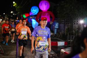BIB: 141763, 14064
                            <button type="button" onclick="openModal(28186578)" class="btn btn-primary btn-sm float-right btn-popup" data-toggle="modal" data-target=".modal-high-quality">
                        <i class="fas fa-shopping-cart"></i> Add to Cart
                    </button>
                                            <button type="button" onclick="isThisMe(28186578, true)" class="btn btn-success btn-sm float-right btn-popup btn-isme hidden" data-toggle="tooltip" data-placement="bottom" title="นี่คือรูปของคุณใช่ไหม คลิกที่นี่เพื่อเอาเข้าอัลบั้ม">
                        <i class="fas fa-plus"></i> Add to album
                    </button>
                    <button type="button" onclick="isThisMe(28186578, false)" class="btn btn-warning btn-sm float-right btn-popup btn-isnotme hidden">
                        <i class="fas fa-ban"></i> Remove from album
                    </button>