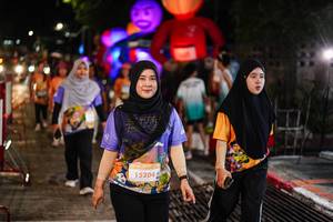 BIB: 15204
                            <button type="button" onclick="openModal(28186827)" class="btn btn-primary btn-sm float-right btn-popup" data-toggle="modal" data-target=".modal-high-quality">
                        <i class="fas fa-shopping-cart"></i> Add to Cart
                    </button>
                                            <button type="button" onclick="isThisMe(28186827, true)" class="btn btn-success btn-sm float-right btn-popup btn-isme hidden" data-toggle="tooltip" data-placement="bottom" title="นี่คือรูปของคุณใช่ไหม คลิกที่นี่เพื่อเอาเข้าอัลบั้ม">
                        <i class="fas fa-plus"></i> Add to album
                    </button>
                    <button type="button" onclick="isThisMe(28186827, false)" class="btn btn-warning btn-sm float-right btn-popup btn-isnotme hidden">
                        <i class="fas fa-ban"></i> Remove from album
                    </button>