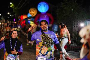 BIB: 134, 14444
                            <button type="button" onclick="openModal(28186551)" class="btn btn-primary btn-sm float-right btn-popup" data-toggle="modal" data-target=".modal-high-quality">
                        <i class="fas fa-shopping-cart"></i> Add to Cart
                    </button>
                                            <button type="button" onclick="isThisMe(28186551, true)" class="btn btn-success btn-sm float-right btn-popup btn-isme hidden" data-toggle="tooltip" data-placement="bottom" title="นี่คือรูปของคุณใช่ไหม คลิกที่นี่เพื่อเอาเข้าอัลบั้ม">
                        <i class="fas fa-plus"></i> Add to album
                    </button>
                    <button type="button" onclick="isThisMe(28186551, false)" class="btn btn-warning btn-sm float-right btn-popup btn-isnotme hidden">
                        <i class="fas fa-ban"></i> Remove from album
                    </button>