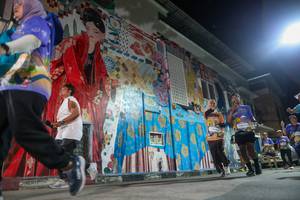 BIB: 
                            <button type="button" onclick="openModal(28216619)" class="btn btn-primary btn-sm float-right btn-popup" data-toggle="modal" data-target=".modal-high-quality">
                        <i class="fas fa-shopping-cart"></i> Add to Cart
                    </button>
                                            <button type="button" onclick="isThisMe(28216619, true)" class="btn btn-success btn-sm float-right btn-popup btn-isme hidden" data-toggle="tooltip" data-placement="bottom" title="นี่คือรูปของคุณใช่ไหม คลิกที่นี่เพื่อเอาเข้าอัลบั้ม">
                        <i class="fas fa-plus"></i> Add to album
                    </button>
                    <button type="button" onclick="isThisMe(28216619, false)" class="btn btn-warning btn-sm float-right btn-popup btn-isnotme hidden">
                        <i class="fas fa-ban"></i> Remove from album
                    </button>