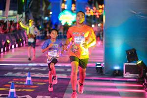 BIB: 13039, 14401
                            <button type="button" onclick="openModal(28208178)" class="btn btn-primary btn-sm float-right btn-popup" data-toggle="modal" data-target=".modal-high-quality">
                        <i class="fas fa-shopping-cart"></i> Add to Cart
                    </button>
                                            <button type="button" onclick="isThisMe(28208178, true)" class="btn btn-success btn-sm float-right btn-popup btn-isme hidden" data-toggle="tooltip" data-placement="bottom" title="นี่คือรูปของคุณใช่ไหม คลิกที่นี่เพื่อเอาเข้าอัลบั้ม">
                        <i class="fas fa-plus"></i> Add to album
                    </button>
                    <button type="button" onclick="isThisMe(28208178, false)" class="btn btn-warning btn-sm float-right btn-popup btn-isnotme hidden">
                        <i class="fas fa-ban"></i> Remove from album
                    </button>