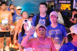 BIB: 13238
                            <button type="button" onclick="openModal(28211289)" class="btn btn-primary btn-sm float-right btn-popup" data-toggle="modal" data-target=".modal-high-quality">
                        <i class="fas fa-shopping-cart"></i> Add to Cart
                    </button>
                                            <button type="button" onclick="isThisMe(28211289, true)" class="btn btn-success btn-sm float-right btn-popup btn-isme hidden" data-toggle="tooltip" data-placement="bottom" title="นี่คือรูปของคุณใช่ไหม คลิกที่นี่เพื่อเอาเข้าอัลบั้ม">
                        <i class="fas fa-plus"></i> Add to album
                    </button>
                    <button type="button" onclick="isThisMe(28211289, false)" class="btn btn-warning btn-sm float-right btn-popup btn-isnotme hidden">
                        <i class="fas fa-ban"></i> Remove from album
                    </button>