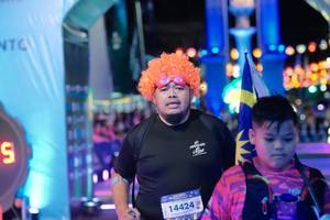 BIB: 14424
                            <button type="button" onclick="openModal(28211993)" class="btn btn-primary btn-sm float-right btn-popup" data-toggle="modal" data-target=".modal-high-quality">
                        <i class="fas fa-shopping-cart"></i> Add to Cart
                    </button>
                                            <button type="button" onclick="isThisMe(28211993, true)" class="btn btn-success btn-sm float-right btn-popup btn-isme hidden" data-toggle="tooltip" data-placement="bottom" title="นี่คือรูปของคุณใช่ไหม คลิกที่นี่เพื่อเอาเข้าอัลบั้ม">
                        <i class="fas fa-plus"></i> Add to album
                    </button>
                    <button type="button" onclick="isThisMe(28211993, false)" class="btn btn-warning btn-sm float-right btn-popup btn-isnotme hidden">
                        <i class="fas fa-ban"></i> Remove from album
                    </button>