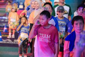 BIB: 521
                            <button type="button" onclick="openModal(28211403)" class="btn btn-primary btn-sm float-right btn-popup" data-toggle="modal" data-target=".modal-high-quality">
                        <i class="fas fa-shopping-cart"></i> Add to Cart
                    </button>
                                            <button type="button" onclick="isThisMe(28211403, true)" class="btn btn-success btn-sm float-right btn-popup btn-isme hidden" data-toggle="tooltip" data-placement="bottom" title="นี่คือรูปของคุณใช่ไหม คลิกที่นี่เพื่อเอาเข้าอัลบั้ม">
                        <i class="fas fa-plus"></i> Add to album
                    </button>
                    <button type="button" onclick="isThisMe(28211403, false)" class="btn btn-warning btn-sm float-right btn-popup btn-isnotme hidden">
                        <i class="fas fa-ban"></i> Remove from album
                    </button>