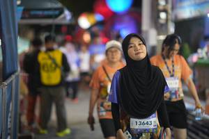 BIB: 13643
                            <button type="button" onclick="openModal(28180305)" class="btn btn-primary btn-sm float-right btn-popup" data-toggle="modal" data-target=".modal-high-quality">
                        <i class="fas fa-shopping-cart"></i> Add to Cart
                    </button>
                                            <button type="button" onclick="isThisMe(28180305, true)" class="btn btn-success btn-sm float-right btn-popup btn-isme hidden" data-toggle="tooltip" data-placement="bottom" title="นี่คือรูปของคุณใช่ไหม คลิกที่นี่เพื่อเอาเข้าอัลบั้ม">
                        <i class="fas fa-plus"></i> Add to album
                    </button>
                    <button type="button" onclick="isThisMe(28180305, false)" class="btn btn-warning btn-sm float-right btn-popup btn-isnotme hidden">
                        <i class="fas fa-ban"></i> Remove from album
                    </button>