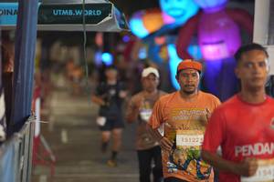 BIB: 15122, 154
                            <button type="button" onclick="openModal(28177912)" class="btn btn-primary btn-sm float-right btn-popup" data-toggle="modal" data-target=".modal-high-quality">
                        <i class="fas fa-shopping-cart"></i> Add to Cart
                    </button>
                                            <button type="button" onclick="isThisMe(28177912, true)" class="btn btn-success btn-sm float-right btn-popup btn-isme hidden" data-toggle="tooltip" data-placement="bottom" title="นี่คือรูปของคุณใช่ไหม คลิกที่นี่เพื่อเอาเข้าอัลบั้ม">
                        <i class="fas fa-plus"></i> Add to album
                    </button>
                    <button type="button" onclick="isThisMe(28177912, false)" class="btn btn-warning btn-sm float-right btn-popup btn-isnotme hidden">
                        <i class="fas fa-ban"></i> Remove from album
                    </button>