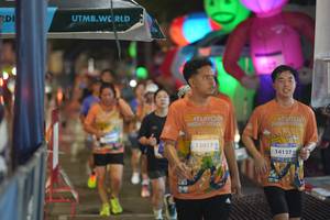 BIB: 15017, 14127
                            <button type="button" onclick="openModal(28178227)" class="btn btn-primary btn-sm float-right btn-popup" data-toggle="modal" data-target=".modal-high-quality">
                        <i class="fas fa-shopping-cart"></i> Add to Cart
                    </button>
                                            <button type="button" onclick="isThisMe(28178227, true)" class="btn btn-success btn-sm float-right btn-popup btn-isme hidden" data-toggle="tooltip" data-placement="bottom" title="นี่คือรูปของคุณใช่ไหม คลิกที่นี่เพื่อเอาเข้าอัลบั้ม">
                        <i class="fas fa-plus"></i> Add to album
                    </button>
                    <button type="button" onclick="isThisMe(28178227, false)" class="btn btn-warning btn-sm float-right btn-popup btn-isnotme hidden">
                        <i class="fas fa-ban"></i> Remove from album
                    </button>