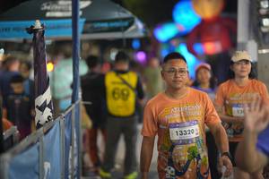 BIB: 13320, 130
                            <button type="button" onclick="openModal(28180539)" class="btn btn-primary btn-sm float-right btn-popup" data-toggle="modal" data-target=".modal-high-quality">
                        <i class="fas fa-shopping-cart"></i> Add to Cart
                    </button>
                                            <button type="button" onclick="isThisMe(28180539, true)" class="btn btn-success btn-sm float-right btn-popup btn-isme hidden" data-toggle="tooltip" data-placement="bottom" title="นี่คือรูปของคุณใช่ไหม คลิกที่นี่เพื่อเอาเข้าอัลบั้ม">
                        <i class="fas fa-plus"></i> Add to album
                    </button>
                    <button type="button" onclick="isThisMe(28180539, false)" class="btn btn-warning btn-sm float-right btn-popup btn-isnotme hidden">
                        <i class="fas fa-ban"></i> Remove from album
                    </button>