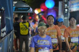 BIB: 718, 037, 13795, 13777
                            <button type="button" onclick="openModal(28179414)" class="btn btn-primary btn-sm float-right btn-popup" data-toggle="modal" data-target=".modal-high-quality">
                        <i class="fas fa-shopping-cart"></i> Add to Cart
                    </button>
                                            <button type="button" onclick="isThisMe(28179414, true)" class="btn btn-success btn-sm float-right btn-popup btn-isme hidden" data-toggle="tooltip" data-placement="bottom" title="นี่คือรูปของคุณใช่ไหม คลิกที่นี่เพื่อเอาเข้าอัลบั้ม">
                        <i class="fas fa-plus"></i> Add to album
                    </button>
                    <button type="button" onclick="isThisMe(28179414, false)" class="btn btn-warning btn-sm float-right btn-popup btn-isnotme hidden">
                        <i class="fas fa-ban"></i> Remove from album
                    </button>