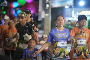 BIB: 5051, 13593, 14196
                            <button type="button" onclick="openModal(28179519)" class="btn btn-primary btn-sm float-right btn-popup" data-toggle="modal" data-target=".modal-high-quality">
                        <i class="fas fa-shopping-cart"></i> Add to Cart
                    </button>
                                            <button type="button" onclick="isThisMe(28179519, true)" class="btn btn-success btn-sm float-right btn-popup btn-isme hidden" data-toggle="tooltip" data-placement="bottom" title="นี่คือรูปของคุณใช่ไหม คลิกที่นี่เพื่อเอาเข้าอัลบั้ม">
                        <i class="fas fa-plus"></i> Add to album
                    </button>
                    <button type="button" onclick="isThisMe(28179519, false)" class="btn btn-warning btn-sm float-right btn-popup btn-isnotme hidden">
                        <i class="fas fa-ban"></i> Remove from album
                    </button>