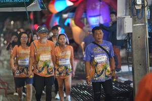 BIB: 14032, 15010, 13641, 13877
                            <button type="button" onclick="openModal(28178798)" class="btn btn-primary btn-sm float-right btn-popup" data-toggle="modal" data-target=".modal-high-quality">
                        <i class="fas fa-shopping-cart"></i> Add to Cart
                    </button>
                                            <button type="button" onclick="isThisMe(28178798, true)" class="btn btn-success btn-sm float-right btn-popup btn-isme hidden" data-toggle="tooltip" data-placement="bottom" title="นี่คือรูปของคุณใช่ไหม คลิกที่นี่เพื่อเอาเข้าอัลบั้ม">
                        <i class="fas fa-plus"></i> Add to album
                    </button>
                    <button type="button" onclick="isThisMe(28178798, false)" class="btn btn-warning btn-sm float-right btn-popup btn-isnotme hidden">
                        <i class="fas fa-ban"></i> Remove from album
                    </button>