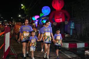 BIB: 15141, 15309, 15305, 15301
                            <button type="button" onclick="openModal(28182476)" class="btn btn-primary btn-sm float-right btn-popup" data-toggle="modal" data-target=".modal-high-quality">
                        <i class="fas fa-shopping-cart"></i> Add to Cart
                    </button>
                                            <button type="button" onclick="isThisMe(28182476, true)" class="btn btn-success btn-sm float-right btn-popup btn-isme hidden" data-toggle="tooltip" data-placement="bottom" title="นี่คือรูปของคุณใช่ไหม คลิกที่นี่เพื่อเอาเข้าอัลบั้ม">
                        <i class="fas fa-plus"></i> Add to album
                    </button>
                    <button type="button" onclick="isThisMe(28182476, false)" class="btn btn-warning btn-sm float-right btn-popup btn-isnotme hidden">
                        <i class="fas fa-ban"></i> Remove from album
                    </button>