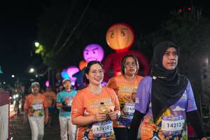 BIB: 143, 13950, 14213
                            <button type="button" onclick="openModal(28191859)" class="btn btn-primary btn-sm float-right btn-popup" data-toggle="modal" data-target=".modal-high-quality">
                        <i class="fas fa-shopping-cart"></i> Add to Cart
                    </button>
                                            <button type="button" onclick="isThisMe(28191859, true)" class="btn btn-success btn-sm float-right btn-popup btn-isme hidden" data-toggle="tooltip" data-placement="bottom" title="นี่คือรูปของคุณใช่ไหม คลิกที่นี่เพื่อเอาเข้าอัลบั้ม">
                        <i class="fas fa-plus"></i> Add to album
                    </button>
                    <button type="button" onclick="isThisMe(28191859, false)" class="btn btn-warning btn-sm float-right btn-popup btn-isnotme hidden">
                        <i class="fas fa-ban"></i> Remove from album
                    </button>
