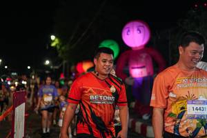 BIB: 14431
                            <button type="button" onclick="openModal(28191287)" class="btn btn-primary btn-sm float-right btn-popup" data-toggle="modal" data-target=".modal-high-quality">
                        <i class="fas fa-shopping-cart"></i> Add to Cart
                    </button>
                                            <button type="button" onclick="isThisMe(28191287, true)" class="btn btn-success btn-sm float-right btn-popup btn-isme hidden" data-toggle="tooltip" data-placement="bottom" title="นี่คือรูปของคุณใช่ไหม คลิกที่นี่เพื่อเอาเข้าอัลบั้ม">
                        <i class="fas fa-plus"></i> Add to album
                    </button>
                    <button type="button" onclick="isThisMe(28191287, false)" class="btn btn-warning btn-sm float-right btn-popup btn-isnotme hidden">
                        <i class="fas fa-ban"></i> Remove from album
                    </button>