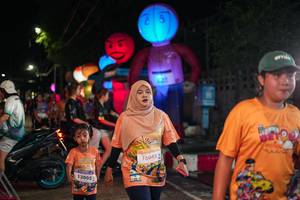 BIB: 13005, 15045
                            <button type="button" onclick="openModal(28192025)" class="btn btn-primary btn-sm float-right btn-popup" data-toggle="modal" data-target=".modal-high-quality">
                        <i class="fas fa-shopping-cart"></i> Add to Cart
                    </button>
                                            <button type="button" onclick="isThisMe(28192025, true)" class="btn btn-success btn-sm float-right btn-popup btn-isme hidden" data-toggle="tooltip" data-placement="bottom" title="นี่คือรูปของคุณใช่ไหม คลิกที่นี่เพื่อเอาเข้าอัลบั้ม">
                        <i class="fas fa-plus"></i> Add to album
                    </button>
                    <button type="button" onclick="isThisMe(28192025, false)" class="btn btn-warning btn-sm float-right btn-popup btn-isnotme hidden">
                        <i class="fas fa-ban"></i> Remove from album
                    </button>