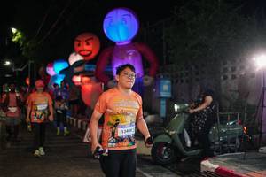 BIB: 13400
                            <button type="button" onclick="openModal(28192018)" class="btn btn-primary btn-sm float-right btn-popup" data-toggle="modal" data-target=".modal-high-quality">
                        <i class="fas fa-shopping-cart"></i> Add to Cart
                    </button>
                                            <button type="button" onclick="isThisMe(28192018, true)" class="btn btn-success btn-sm float-right btn-popup btn-isme hidden" data-toggle="tooltip" data-placement="bottom" title="นี่คือรูปของคุณใช่ไหม คลิกที่นี่เพื่อเอาเข้าอัลบั้ม">
                        <i class="fas fa-plus"></i> Add to album
                    </button>
                    <button type="button" onclick="isThisMe(28192018, false)" class="btn btn-warning btn-sm float-right btn-popup btn-isnotme hidden">
                        <i class="fas fa-ban"></i> Remove from album
                    </button>