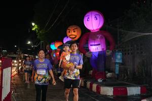 BIB: 13518
                            <button type="button" onclick="openModal(28182604)" class="btn btn-primary btn-sm float-right btn-popup" data-toggle="modal" data-target=".modal-high-quality">
                        <i class="fas fa-shopping-cart"></i> Add to Cart
                    </button>
                                            <button type="button" onclick="isThisMe(28182604, true)" class="btn btn-success btn-sm float-right btn-popup btn-isme hidden" data-toggle="tooltip" data-placement="bottom" title="นี่คือรูปของคุณใช่ไหม คลิกที่นี่เพื่อเอาเข้าอัลบั้ม">
                        <i class="fas fa-plus"></i> Add to album
                    </button>
                    <button type="button" onclick="isThisMe(28182604, false)" class="btn btn-warning btn-sm float-right btn-popup btn-isnotme hidden">
                        <i class="fas fa-ban"></i> Remove from album
                    </button>