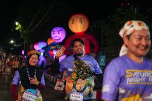 BIB: 13423, 14444
                            <button type="button" onclick="openModal(28191365)" class="btn btn-primary btn-sm float-right btn-popup" data-toggle="modal" data-target=".modal-high-quality">
                        <i class="fas fa-shopping-cart"></i> Add to Cart
                    </button>
                                            <button type="button" onclick="isThisMe(28191365, true)" class="btn btn-success btn-sm float-right btn-popup btn-isme hidden" data-toggle="tooltip" data-placement="bottom" title="นี่คือรูปของคุณใช่ไหม คลิกที่นี่เพื่อเอาเข้าอัลบั้ม">
                        <i class="fas fa-plus"></i> Add to album
                    </button>
                    <button type="button" onclick="isThisMe(28191365, false)" class="btn btn-warning btn-sm float-right btn-popup btn-isnotme hidden">
                        <i class="fas fa-ban"></i> Remove from album
                    </button>