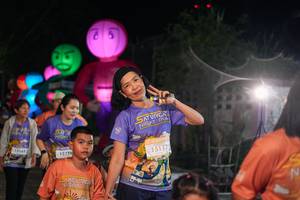 BIB: 131635, 13776, 15117
                            <button type="button" onclick="openModal(28183091)" class="btn btn-primary btn-sm float-right btn-popup" data-toggle="modal" data-target=".modal-high-quality">
                        <i class="fas fa-shopping-cart"></i> Add to Cart
                    </button>
                                            <button type="button" onclick="isThisMe(28183091, true)" class="btn btn-success btn-sm float-right btn-popup btn-isme hidden" data-toggle="tooltip" data-placement="bottom" title="นี่คือรูปของคุณใช่ไหม คลิกที่นี่เพื่อเอาเข้าอัลบั้ม">
                        <i class="fas fa-plus"></i> Add to album
                    </button>
                    <button type="button" onclick="isThisMe(28183091, false)" class="btn btn-warning btn-sm float-right btn-popup btn-isnotme hidden">
                        <i class="fas fa-ban"></i> Remove from album
                    </button>