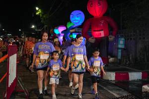 BIB: 15141, 15300, 15305, 15307
                            <button type="button" onclick="openModal(28182481)" class="btn btn-primary btn-sm float-right btn-popup" data-toggle="modal" data-target=".modal-high-quality">
                        <i class="fas fa-shopping-cart"></i> Add to Cart
                    </button>
                                            <button type="button" onclick="isThisMe(28182481, true)" class="btn btn-success btn-sm float-right btn-popup btn-isme hidden" data-toggle="tooltip" data-placement="bottom" title="นี่คือรูปของคุณใช่ไหม คลิกที่นี่เพื่อเอาเข้าอัลบั้ม">
                        <i class="fas fa-plus"></i> Add to album
                    </button>
                    <button type="button" onclick="isThisMe(28182481, false)" class="btn btn-warning btn-sm float-right btn-popup btn-isnotme hidden">
                        <i class="fas fa-ban"></i> Remove from album
                    </button>
