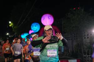 BIB: 14136, 13833
                            <button type="button" onclick="openModal(28191929)" class="btn btn-primary btn-sm float-right btn-popup" data-toggle="modal" data-target=".modal-high-quality">
                        <i class="fas fa-shopping-cart"></i> Add to Cart
                    </button>
                                            <button type="button" onclick="isThisMe(28191929, true)" class="btn btn-success btn-sm float-right btn-popup btn-isme hidden" data-toggle="tooltip" data-placement="bottom" title="นี่คือรูปของคุณใช่ไหม คลิกที่นี่เพื่อเอาเข้าอัลบั้ม">
                        <i class="fas fa-plus"></i> Add to album
                    </button>
                    <button type="button" onclick="isThisMe(28191929, false)" class="btn btn-warning btn-sm float-right btn-popup btn-isnotme hidden">
                        <i class="fas fa-ban"></i> Remove from album
                    </button>
