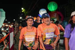 BIB: 15033, 13788
                            <button type="button" onclick="openModal(28192099)" class="btn btn-primary btn-sm float-right btn-popup" data-toggle="modal" data-target=".modal-high-quality">
                        <i class="fas fa-shopping-cart"></i> Add to Cart
                    </button>
                                            <button type="button" onclick="isThisMe(28192099, true)" class="btn btn-success btn-sm float-right btn-popup btn-isme hidden" data-toggle="tooltip" data-placement="bottom" title="นี่คือรูปของคุณใช่ไหม คลิกที่นี่เพื่อเอาเข้าอัลบั้ม">
                        <i class="fas fa-plus"></i> Add to album
                    </button>
                    <button type="button" onclick="isThisMe(28192099, false)" class="btn btn-warning btn-sm float-right btn-popup btn-isnotme hidden">
                        <i class="fas fa-ban"></i> Remove from album
                    </button>