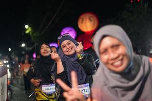 BIB: 14034, 1272
                            <button type="button" onclick="openModal(28192122)" class="btn btn-primary btn-sm float-right btn-popup" data-toggle="modal" data-target=".modal-high-quality">
                        <i class="fas fa-shopping-cart"></i> Add to Cart
                    </button>
                                            <button type="button" onclick="isThisMe(28192122, true)" class="btn btn-success btn-sm float-right btn-popup btn-isme hidden" data-toggle="tooltip" data-placement="bottom" title="นี่คือรูปของคุณใช่ไหม คลิกที่นี่เพื่อเอาเข้าอัลบั้ม">
                        <i class="fas fa-plus"></i> Add to album
                    </button>
                    <button type="button" onclick="isThisMe(28192122, false)" class="btn btn-warning btn-sm float-right btn-popup btn-isnotme hidden">
                        <i class="fas fa-ban"></i> Remove from album
                    </button>