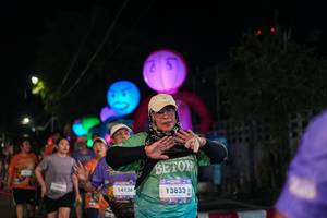 BIB: 14136, 13833
                            <button type="button" onclick="openModal(28191935)" class="btn btn-primary btn-sm float-right btn-popup" data-toggle="modal" data-target=".modal-high-quality">
                        <i class="fas fa-shopping-cart"></i> Add to Cart
                    </button>
                                            <button type="button" onclick="isThisMe(28191935, true)" class="btn btn-success btn-sm float-right btn-popup btn-isme hidden" data-toggle="tooltip" data-placement="bottom" title="นี่คือรูปของคุณใช่ไหม คลิกที่นี่เพื่อเอาเข้าอัลบั้ม">
                        <i class="fas fa-plus"></i> Add to album
                    </button>
                    <button type="button" onclick="isThisMe(28191935, false)" class="btn btn-warning btn-sm float-right btn-popup btn-isnotme hidden">
                        <i class="fas fa-ban"></i> Remove from album
                    </button>