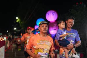 BIB: 4092
                            <button type="button" onclick="openModal(28191995)" class="btn btn-primary btn-sm float-right btn-popup" data-toggle="modal" data-target=".modal-high-quality">
                        <i class="fas fa-shopping-cart"></i> Add to Cart
                    </button>
                                            <button type="button" onclick="isThisMe(28191995, true)" class="btn btn-success btn-sm float-right btn-popup btn-isme hidden" data-toggle="tooltip" data-placement="bottom" title="นี่คือรูปของคุณใช่ไหม คลิกที่นี่เพื่อเอาเข้าอัลบั้ม">
                        <i class="fas fa-plus"></i> Add to album
                    </button>
                    <button type="button" onclick="isThisMe(28191995, false)" class="btn btn-warning btn-sm float-right btn-popup btn-isnotme hidden">
                        <i class="fas fa-ban"></i> Remove from album
                    </button>