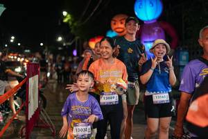 BIB: 13032, 13089, 13165
                            <button type="button" onclick="openModal(28192154)" class="btn btn-primary btn-sm float-right btn-popup" data-toggle="modal" data-target=".modal-high-quality">
                        <i class="fas fa-shopping-cart"></i> Add to Cart
                    </button>
                                            <button type="button" onclick="isThisMe(28192154, true)" class="btn btn-success btn-sm float-right btn-popup btn-isme hidden" data-toggle="tooltip" data-placement="bottom" title="นี่คือรูปของคุณใช่ไหม คลิกที่นี่เพื่อเอาเข้าอัลบั้ม">
                        <i class="fas fa-plus"></i> Add to album
                    </button>
                    <button type="button" onclick="isThisMe(28192154, false)" class="btn btn-warning btn-sm float-right btn-popup btn-isnotme hidden">
                        <i class="fas fa-ban"></i> Remove from album
                    </button>