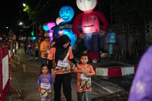 BIB: 13009, 13880, 1305
                            <button type="button" onclick="openModal(28190536)" class="btn btn-primary btn-sm float-right btn-popup" data-toggle="modal" data-target=".modal-high-quality">
                        <i class="fas fa-shopping-cart"></i> Add to Cart
                    </button>
                                            <button type="button" onclick="isThisMe(28190536, true)" class="btn btn-success btn-sm float-right btn-popup btn-isme hidden" data-toggle="tooltip" data-placement="bottom" title="นี่คือรูปของคุณใช่ไหม คลิกที่นี่เพื่อเอาเข้าอัลบั้ม">
                        <i class="fas fa-plus"></i> Add to album
                    </button>
                    <button type="button" onclick="isThisMe(28190536, false)" class="btn btn-warning btn-sm float-right btn-popup btn-isnotme hidden">
                        <i class="fas fa-ban"></i> Remove from album
                    </button>