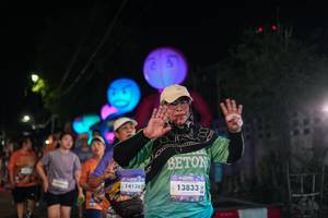 BIB: 14136, 13833
                            <button type="button" onclick="openModal(28191928)" class="btn btn-primary btn-sm float-right btn-popup" data-toggle="modal" data-target=".modal-high-quality">
                        <i class="fas fa-shopping-cart"></i> Add to Cart
                    </button>
                                            <button type="button" onclick="isThisMe(28191928, true)" class="btn btn-success btn-sm float-right btn-popup btn-isme hidden" data-toggle="tooltip" data-placement="bottom" title="นี่คือรูปของคุณใช่ไหม คลิกที่นี่เพื่อเอาเข้าอัลบั้ม">
                        <i class="fas fa-plus"></i> Add to album
                    </button>
                    <button type="button" onclick="isThisMe(28191928, false)" class="btn btn-warning btn-sm float-right btn-popup btn-isnotme hidden">
                        <i class="fas fa-ban"></i> Remove from album
                    </button>
