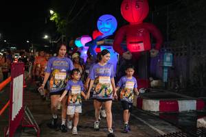 BIB: 15141, 15309, 15305, 5307
                            <button type="button" onclick="openModal(28191280)" class="btn btn-primary btn-sm float-right btn-popup" data-toggle="modal" data-target=".modal-high-quality">
                        <i class="fas fa-shopping-cart"></i> Add to Cart
                    </button>
                                            <button type="button" onclick="isThisMe(28191280, true)" class="btn btn-success btn-sm float-right btn-popup btn-isme hidden" data-toggle="tooltip" data-placement="bottom" title="นี่คือรูปของคุณใช่ไหม คลิกที่นี่เพื่อเอาเข้าอัลบั้ม">
                        <i class="fas fa-plus"></i> Add to album
                    </button>
                    <button type="button" onclick="isThisMe(28191280, false)" class="btn btn-warning btn-sm float-right btn-popup btn-isnotme hidden">
                        <i class="fas fa-ban"></i> Remove from album
                    </button>