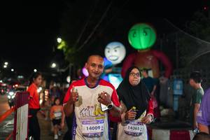 BIB: 14009, 14365
                            <button type="button" onclick="openModal(28182776)" class="btn btn-primary btn-sm float-right btn-popup" data-toggle="modal" data-target=".modal-high-quality">
                        <i class="fas fa-shopping-cart"></i> Add to Cart
                    </button>
                                            <button type="button" onclick="isThisMe(28182776, true)" class="btn btn-success btn-sm float-right btn-popup btn-isme hidden" data-toggle="tooltip" data-placement="bottom" title="นี่คือรูปของคุณใช่ไหม คลิกที่นี่เพื่อเอาเข้าอัลบั้ม">
                        <i class="fas fa-plus"></i> Add to album
                    </button>
                    <button type="button" onclick="isThisMe(28182776, false)" class="btn btn-warning btn-sm float-right btn-popup btn-isnotme hidden">
                        <i class="fas fa-ban"></i> Remove from album
                    </button>