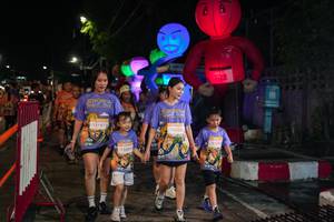 BIB: 15141, 15300, 15305, 15307
                            <button type="button" onclick="openModal(28182473)" class="btn btn-primary btn-sm float-right btn-popup" data-toggle="modal" data-target=".modal-high-quality">
                        <i class="fas fa-shopping-cart"></i> Add to Cart
                    </button>
                                            <button type="button" onclick="isThisMe(28182473, true)" class="btn btn-success btn-sm float-right btn-popup btn-isme hidden" data-toggle="tooltip" data-placement="bottom" title="นี่คือรูปของคุณใช่ไหม คลิกที่นี่เพื่อเอาเข้าอัลบั้ม">
                        <i class="fas fa-plus"></i> Add to album
                    </button>
                    <button type="button" onclick="isThisMe(28182473, false)" class="btn btn-warning btn-sm float-right btn-popup btn-isnotme hidden">
                        <i class="fas fa-ban"></i> Remove from album
                    </button>