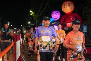 BIB: 15231, 3107, 061
                            <button type="button" onclick="openModal(28192434)" class="btn btn-primary btn-sm float-right btn-popup" data-toggle="modal" data-target=".modal-high-quality">
                        <i class="fas fa-shopping-cart"></i> Add to Cart
                    </button>
                                            <button type="button" onclick="isThisMe(28192434, true)" class="btn btn-success btn-sm float-right btn-popup btn-isme hidden" data-toggle="tooltip" data-placement="bottom" title="นี่คือรูปของคุณใช่ไหม คลิกที่นี่เพื่อเอาเข้าอัลบั้ม">
                        <i class="fas fa-plus"></i> Add to album
                    </button>
                    <button type="button" onclick="isThisMe(28192434, false)" class="btn btn-warning btn-sm float-right btn-popup btn-isnotme hidden">
                        <i class="fas fa-ban"></i> Remove from album
                    </button>
